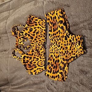 Fused Hawaii NWOT Large Kohanaiki Top & Large Kona Bottom set